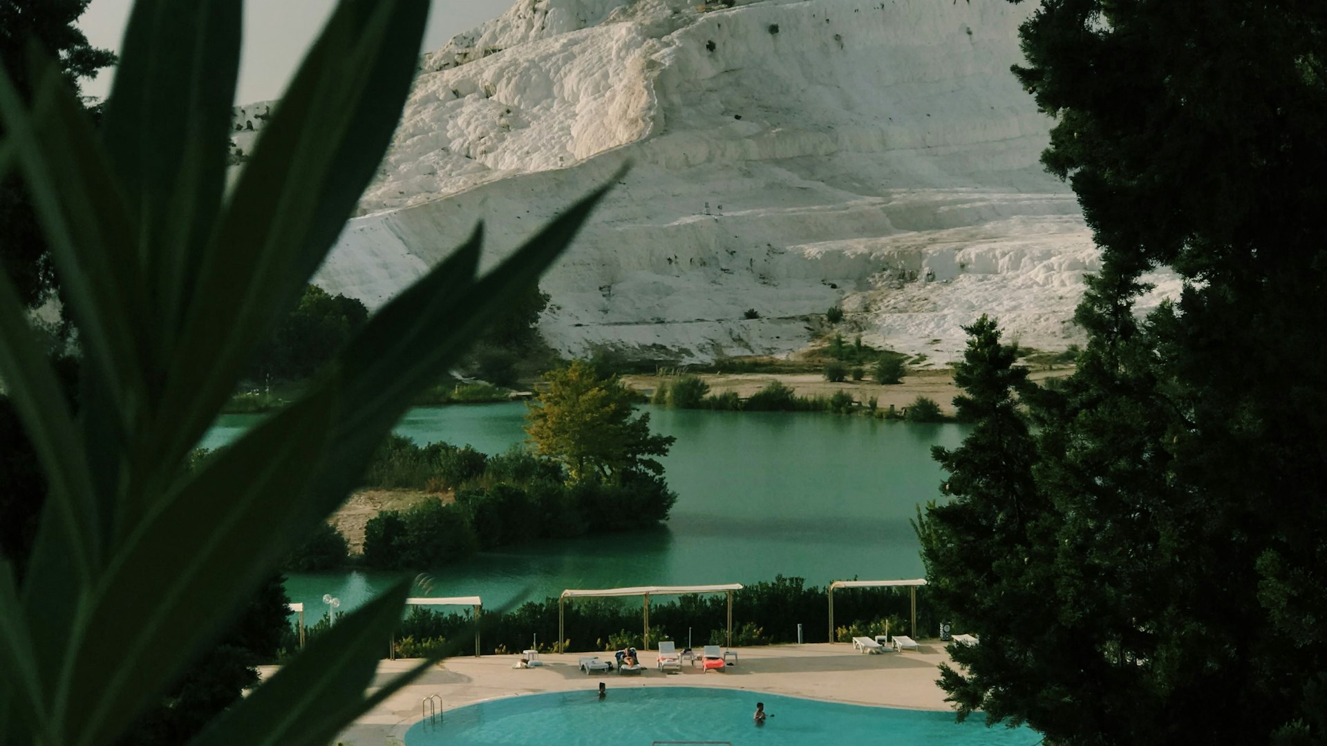 How to Get to Pamukkale: Flights, Buses & Transport from Major Cities